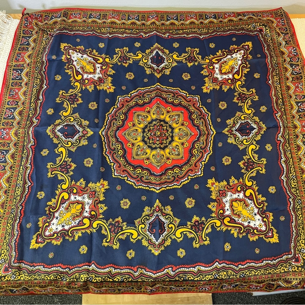 Vintage 90s Classic Tapestry Paisley Style Scarf Top - Picture 9 of 10